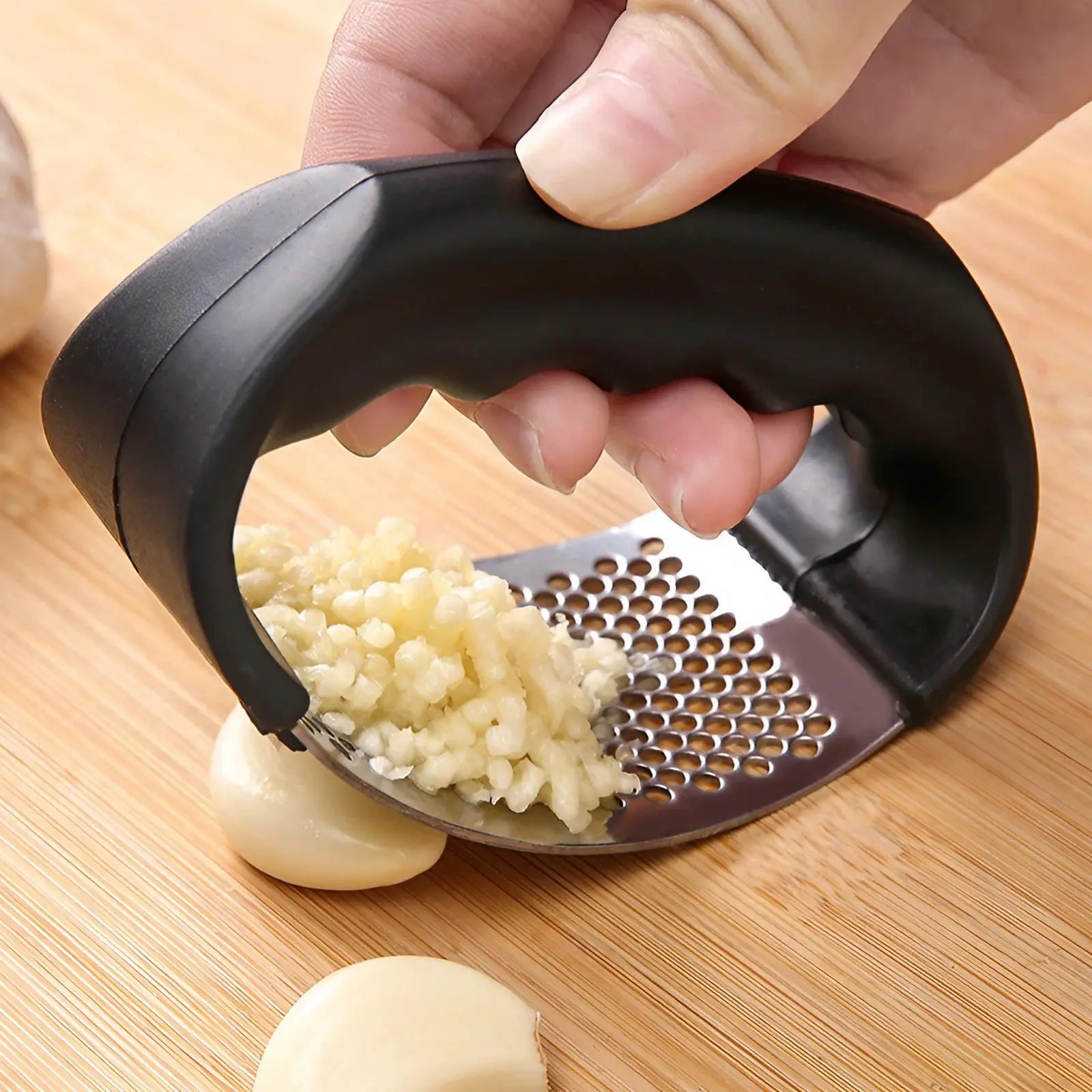Stainless steel garlic press, kitchen garlic chopper, manual garlic press tool, washable garlic press, garlic crusher, kitchen gadget