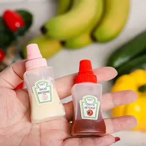 Mini Portable Sauce Spray Bottles - Set of 1/2/4 for Tomato Gravy, Salad Dressings & Oils! Perfect for packing in your picnic or lunchbox. Easy to carry, easy to use! Ideal for flavorful meals on the go! JETTING