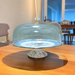 Cake Display Stand, 1 Count Exquisite Enamel Cake Display Stand with Lid, Sturdy Design Cake Holder, Ideal for Dessert Display and Celebration Events