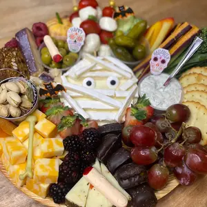 Small Halloween Charcuterie Boards