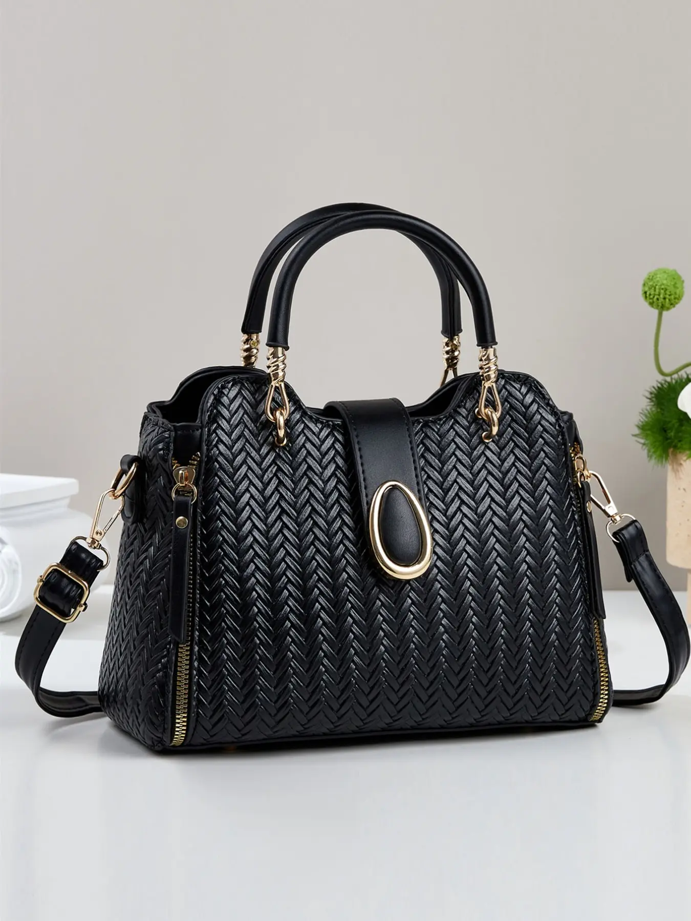 New Elegant Women's Handbag, Hand Shoulder Bag, Stylish Durable Design for All Seasons, Spacious Versatile Tote Bag for Travel and Shopping