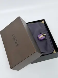 Pre-owned Loewe leather Small Leather Goods Amazona Zip Around Wallet with Padlock JD494LE