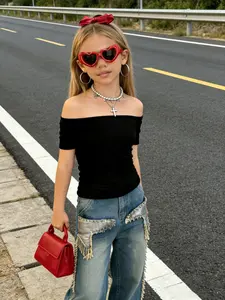 Off-Shoulder Vest Top for Teen Girls, Sweet Style, Slimming Fit, Can Be Worn Alone or as a Layering Piece, Youth Apparel, All-Season Wear, for Teenager