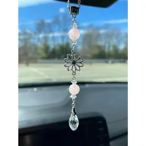 Flower Rear View Mirror Car Charms,Crystal Boho Car Mirror Hanging Decor for Women Men Healing Rose Quartz Sun Catcher Cute Car Decorations Accessories