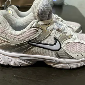 Kids Nike V5 RNR Pre-School