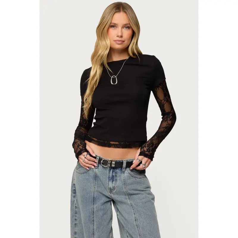layered cropped blouse melt the lady Double Layered Contrast Bra