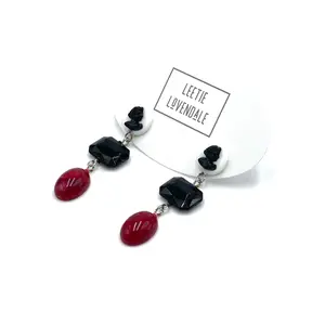 Faceted Onyx Cranberry & Cameo Lucite Trinket Earrings