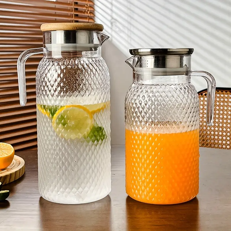 A large-capacity beverage dispenser with a faucet - highly suitable for fruit tea and lemonade, household items, Juice Pitcher, beverage dispenser | modern beverage container | durable plastic