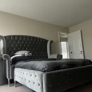 Queen Size Bedroom Set with Tufted Headboard and Matching Dresser and Nightstand