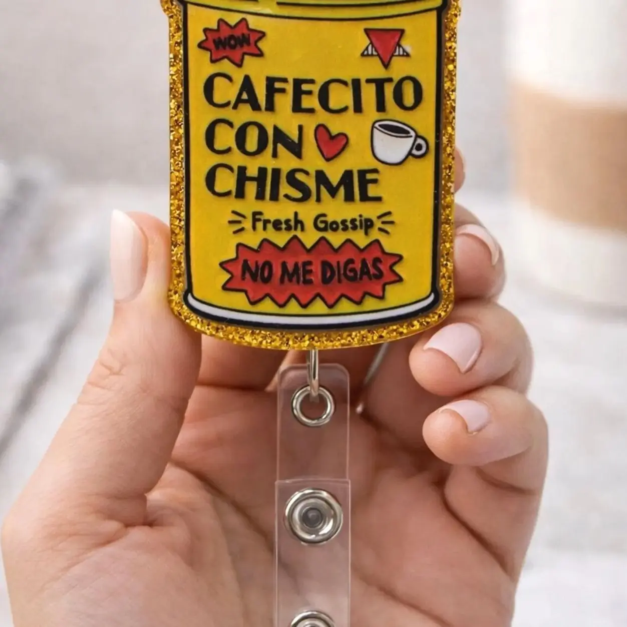Cafecito Con Chisme Badge Reel – Funny Spanish Nurse Badge Holder – Coffee Gossip ID Reel – Bilingual Work Badge – Glitter Retractable Badge