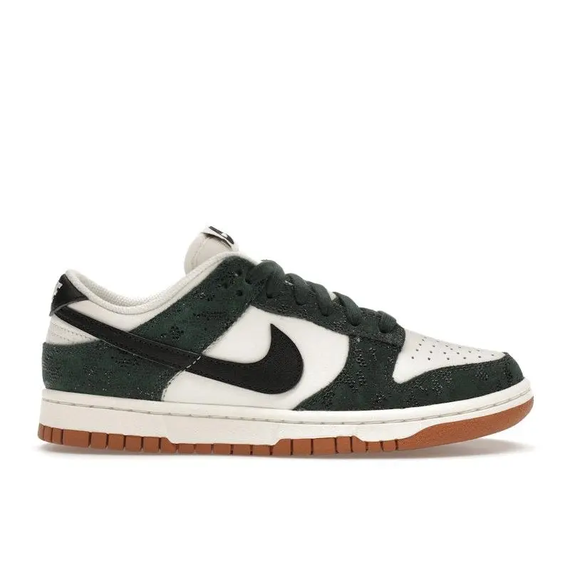 Nike Women's Dunk Low Green Snake, from StockX Nike Women's Dunk Low Green Snake, from StockX