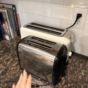 Bella 4 Slice Slim Toaster
