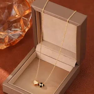 A Delicate Necklace That Combines Love for Soccer with Heart And Football Elements (I Love Soccer), Perfect for Gifting (Soccer Party Essentials), Suitable for All Seasons