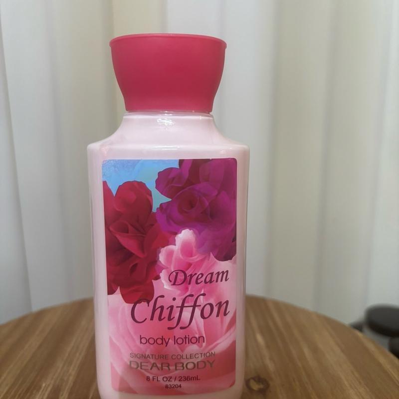 Dear Body lightly fragrance lotion Body Care Scented Cosmetic Skin Care Hydrating Moisturize Smooth Aloe Blend Grape Vitamins Comfort