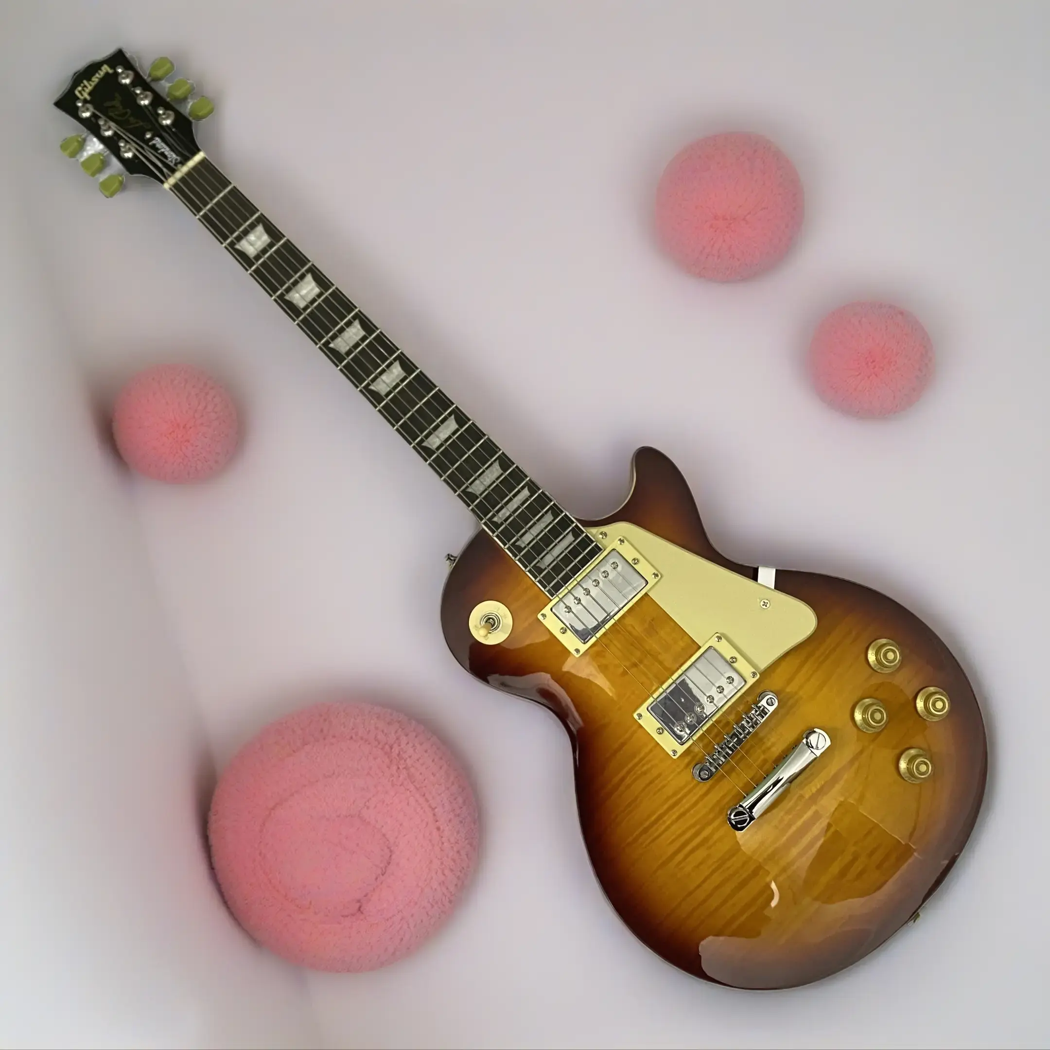 Vintage Sunburst LP Electric Guitar - Mahogany Body, Flame Maple Veneer, H-H Humbucker Pickups, Elegant Design, Rich Warm Tone, Versatile Sound Options for Music Enthusiasts with Accessories
