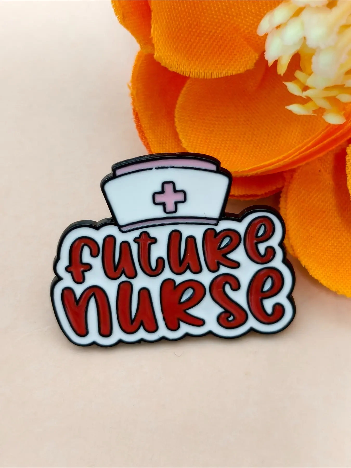 "Future Nurse" Enamel Pin Nursing Student Brooch Cute Medical Lapel Pin Nurse Hat Badge for Backpacks Clothing