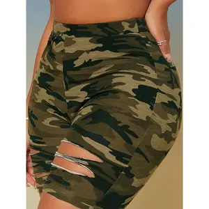 Plus Size Camo Print Skinny Shorts, Casual High Waist Stretchy Leggings For Spring & Summer, Women's Plus Size Clothing Bottoms Fabric
