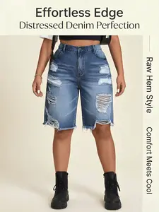 Women's Plus Size Denim Capri Pants Summer New Breathable Comfort Ripped Rhinestone Design Casual Match Women's Mid-Thigh Jeans