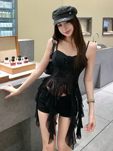 Korean Style Sexy off Shoulder Crop Top for Women, Thin Woven Fabric, Fitted Design, Perfect for Summer Fashion