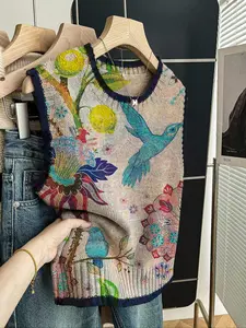 Women's Fitted Sleeveless Knit Top, Vests, Knitwear, Floral Pattern Design, Elegant Style, Perfect for Spring & Fall, Casual Wear, Womenswear