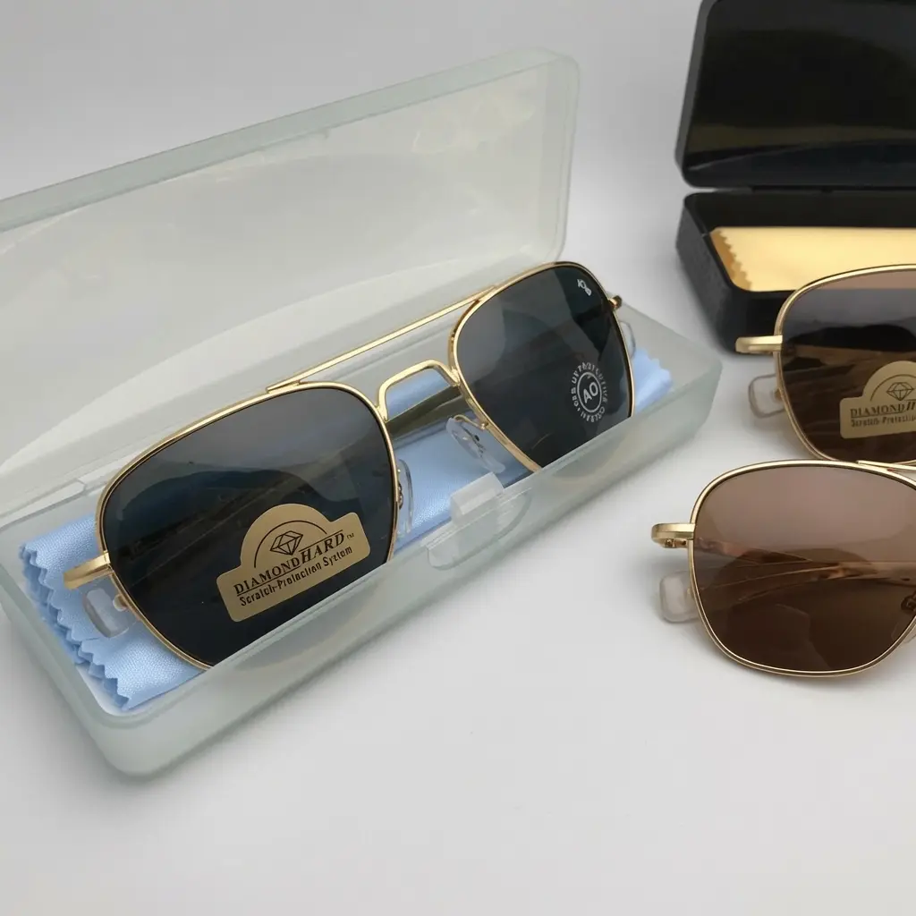 Vintage Square Metal Polarized Sunglasses for Men Women UV400 Gold Frame Classic Driving Outdoor Eyewear