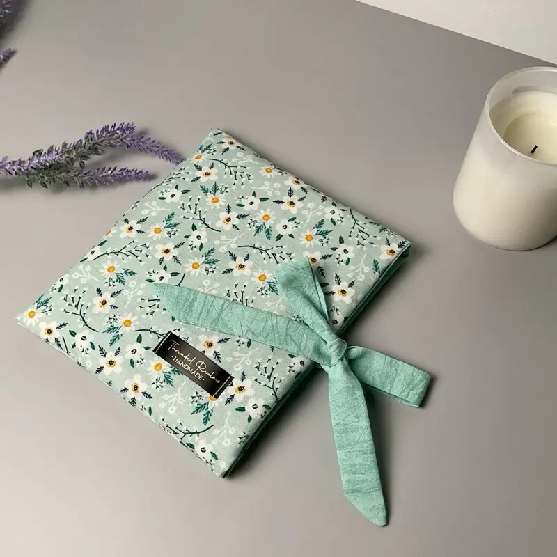 Ditsy Floral Kindle Sleeve with Bow E-reader