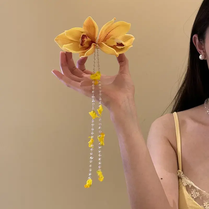Yellow Fabric Flower Hairpins for Women Glass Beads Petal Tassel Spring Clips Sweet Romantic Hairgrips Holiday Hair Accessories Yellow Fabric Flower Hairpins for Women Glass Beads Petal Tassel Spring Clips Sweet Romantic Hairgrips Holiday Hair Accessories