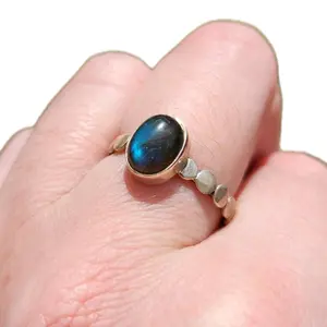 Sterling Silver Oval Labradorite Ring with Unique Band