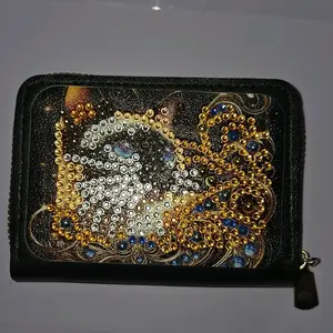 Diamond Painted   Wallets with Elegant Rhinestone Accents and Zipper Closure for Secure Storage