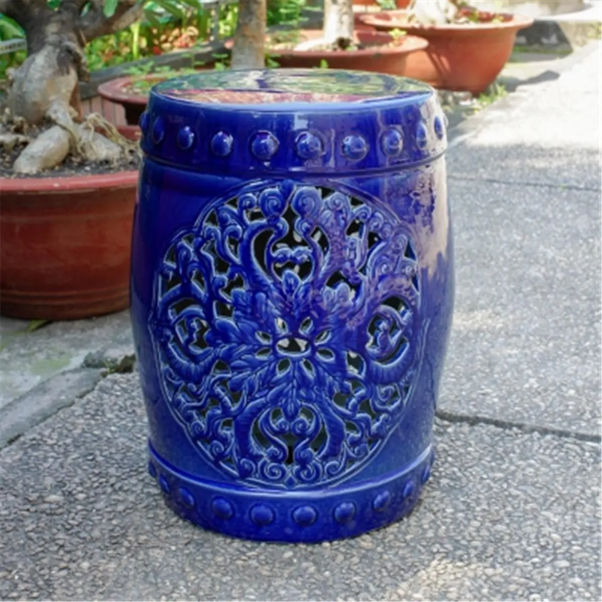 International Caravan Isfahani Striking Design Round Ceramic Garden Stool - Navy, 18 lbs, 18x14x14 in, Fully Assembled, Single Seat, Solid Build, Commercial/Office Furniture, Outdoor Seating Solutions