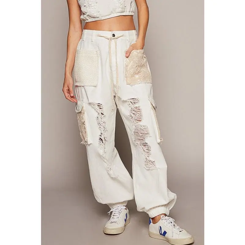POL Crochet Patch Distressed Washed Jeans