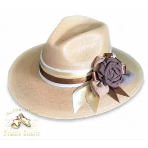 Sombrero para Dama con Arreglos Palma