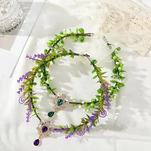 New style realistic leaf pendant headpiece with center hair accessory. Golden leaf alloy headband.