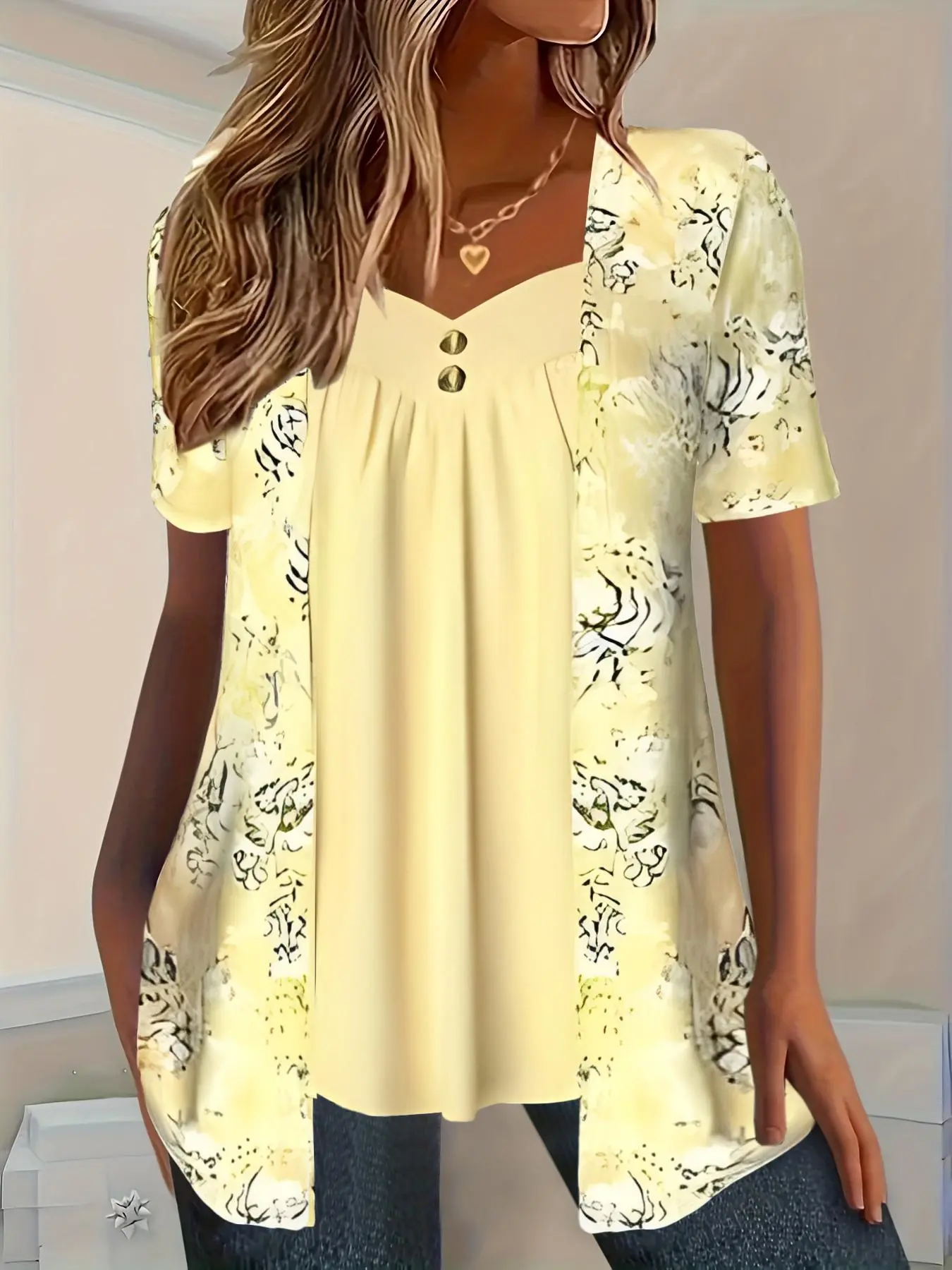 【plus Size】 Floral Print  Tee, Botanical Tee, Casual Short Sleeve T-shirt for Daily Wear, Women Plus Clothing for Summer, Top, Shorts Sleeve Top