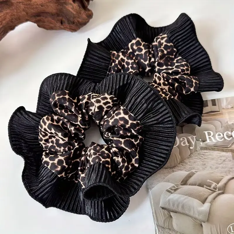 Leopard Print Hair Scrunchie with Black Ruffled Design for Stylish Hair Accessories