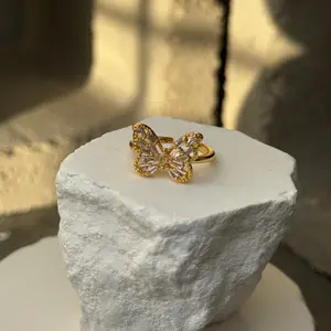 Butterfly Sparkle 18k Adjustable Ring Up To Size 10