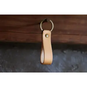 Leather Keychain - Natural Minerva