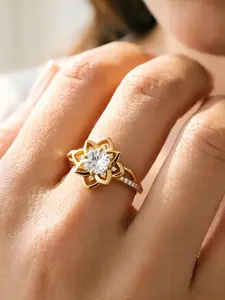 1pc Light Luxury Gold Flower-Motif Zircon Ring – Floral Petal Engagement and Promise Ring for Women – A Romantic Gift for Your Girlfriend – Anniversary Gift