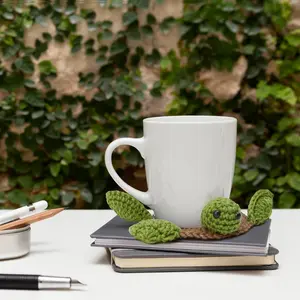Handcrafted Crochet Fabric Coaster - Cute Turtle Design, Heat-Resistant Table Mat For Tea & Coffee Cups, Ideal for Home Decor & Housewarming Gifts