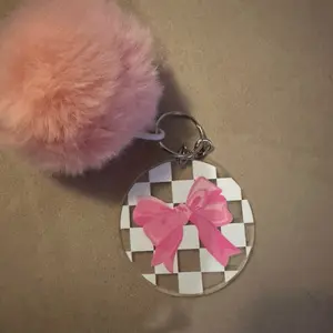 Bow Keychain with Pom Pom - Pink Bow and Checkerboard Design Keychain for Stylish Accessory