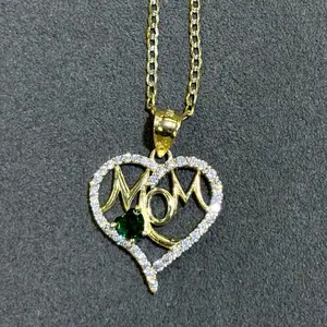 Dije de corazón con mom y cadena cubana 18” Oro 14K