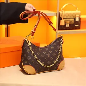 Ladies' Retro Handbag with Gold Hardware and Chain Shoulder Strap - Elegant Retro Crossbody Bag, Multi functional Daily and Formal Women's Wallet, High end Retro Style, High quality Women's Handbag, Portable Banquet Bag