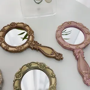 Round Handheld Mirror European Vintage Style Makeup Mirror Home Use, Elegant Retro Design, Perfect for Daily Beauty Routine, Hand Mirrors