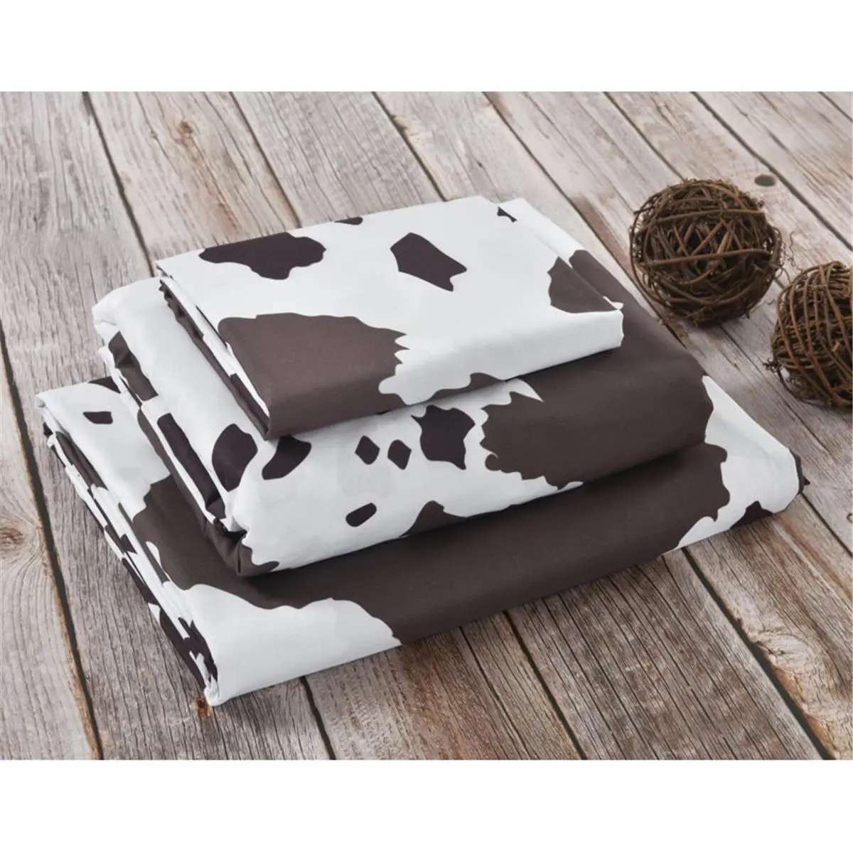 212 MAIN Full Size Brown & White Cow Print Bedsheet Set - De Leon Collections Boho Decorative Bedding Linens, Cowhide Bed Sheets, Animals Themed, Plain Weave, Fade Resistant, Machine Washable, Set Includes Sheets & Pillowcases