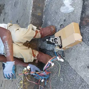 Manual and Electric Drill Operable Wire Stripping Machine, Quick-change Blade Wire Stripper, Heavy-duty Specialty Hand Tool for Scrap Cable Removal and Cutting