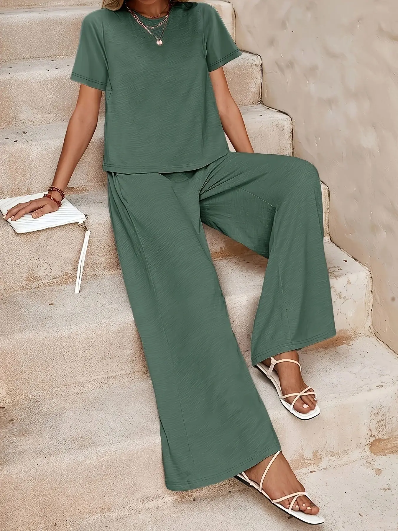 Women's Two-Piece Set, Solid Round Neck Short Sleeve Top with High-Waist Pockets, Casual Long Pants, Comfortable Daily Wear Clothes