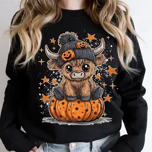 Funny Highland Cow Halloween Sweatshirt, Moo I Mean Boo Fall Pullover, Cute Pumpkin Cow Trick Or Treat Crewneck, Retro Spooky Cow Sweater