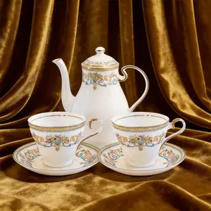 Aynsley Stratford Henley 5-Piece Tea Set with Mugs, a Kitchenware Tea & Coffeeware Serving Set, 5 Pieces Tea Set
