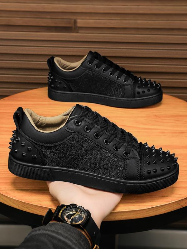 Trendy Casual Sneakers for Men, Versatile Bread Shoes, Unique Style, Comfortable Board Shoes, Riveted Casual Shoes, Perfect for Daily Wear