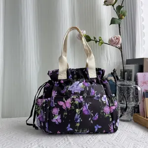Elegant Butterfly Insulated Lunch Bag Large Waterproof Thermal Tote for Women Reusable Picnic Handbag for Office School and Outdoor Activities